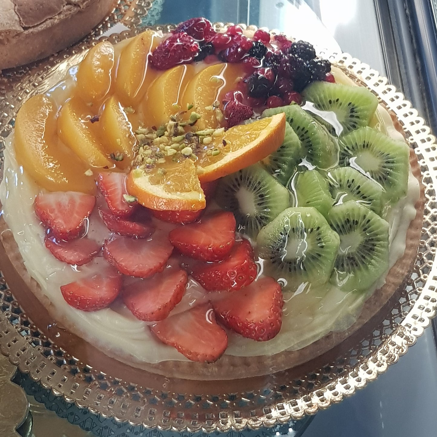 Tarta de crema y frutas